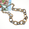 Stylish wooden texture chain neck jewelry for women fashion acrylic resin wood necklace